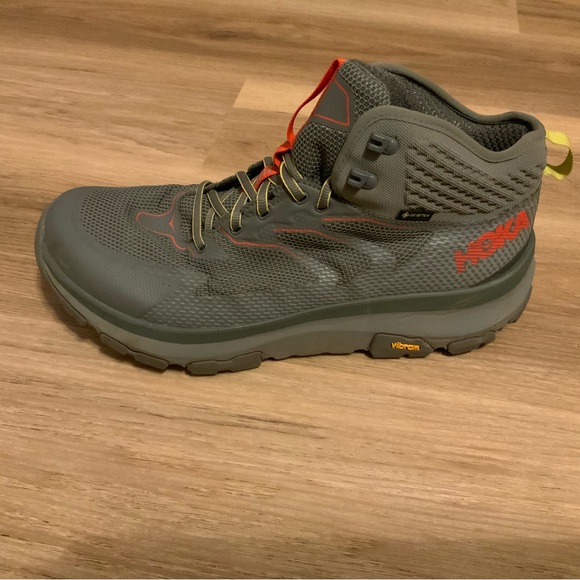 Hoka TOA Hiking Boots - 11.5 - Picture 3 of 6